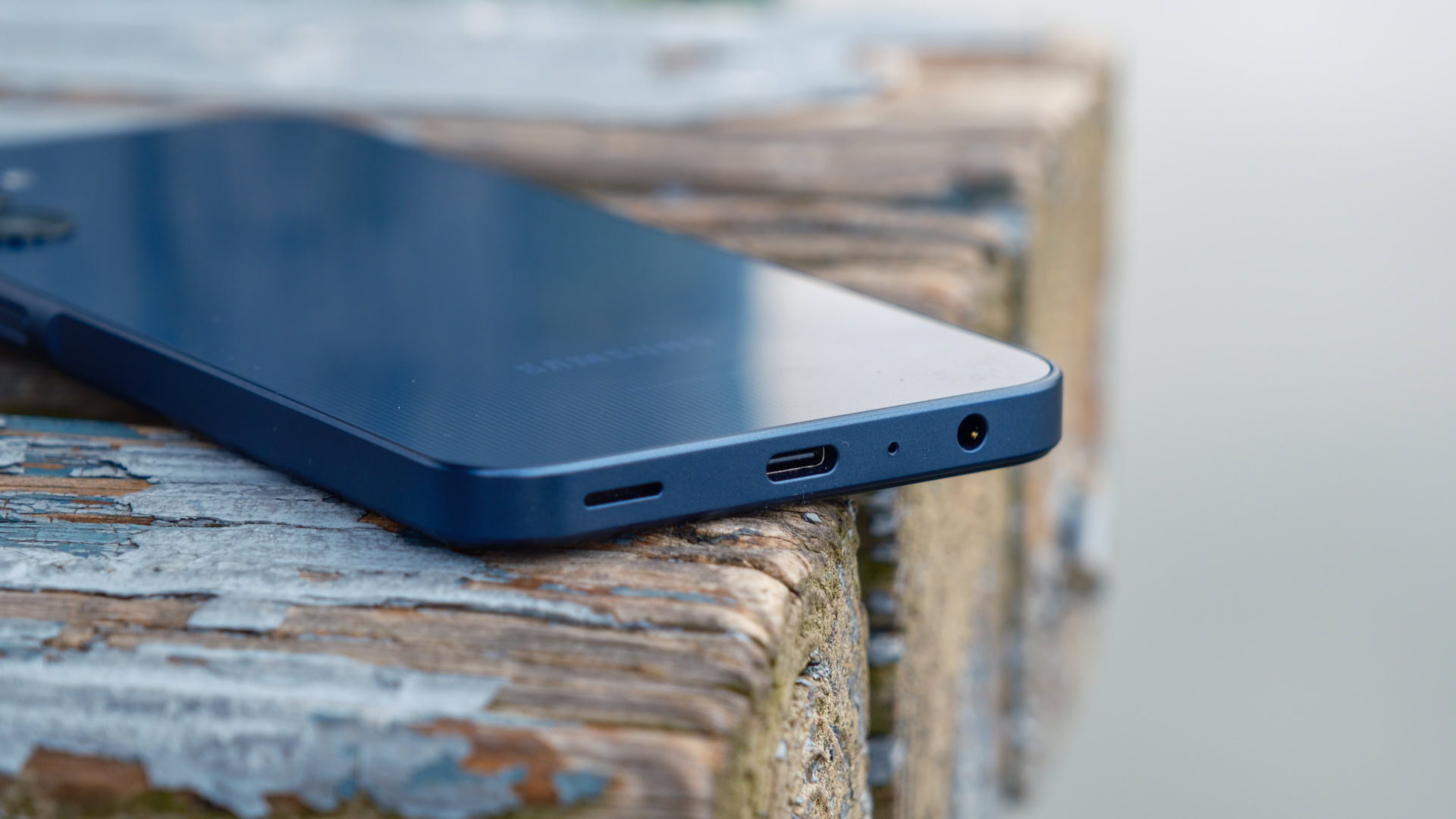 Samsung Galaxy A25 5G usb port and headphone jack